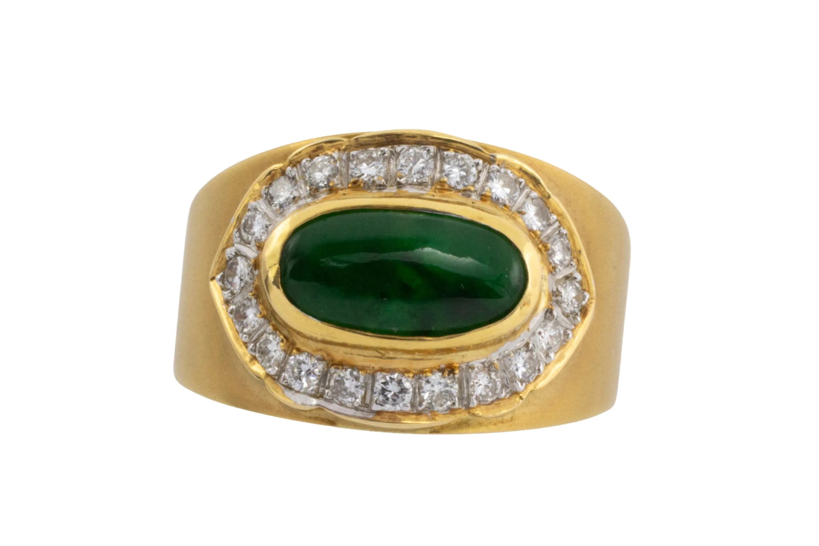 Jade and diamond ring in 18 carat gold