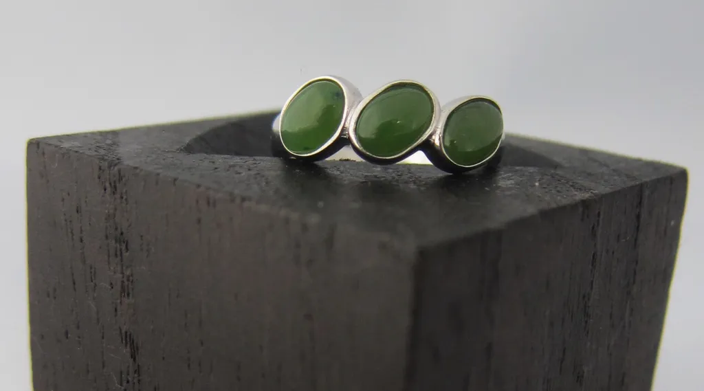 Jade Oval Trio Ring Silver