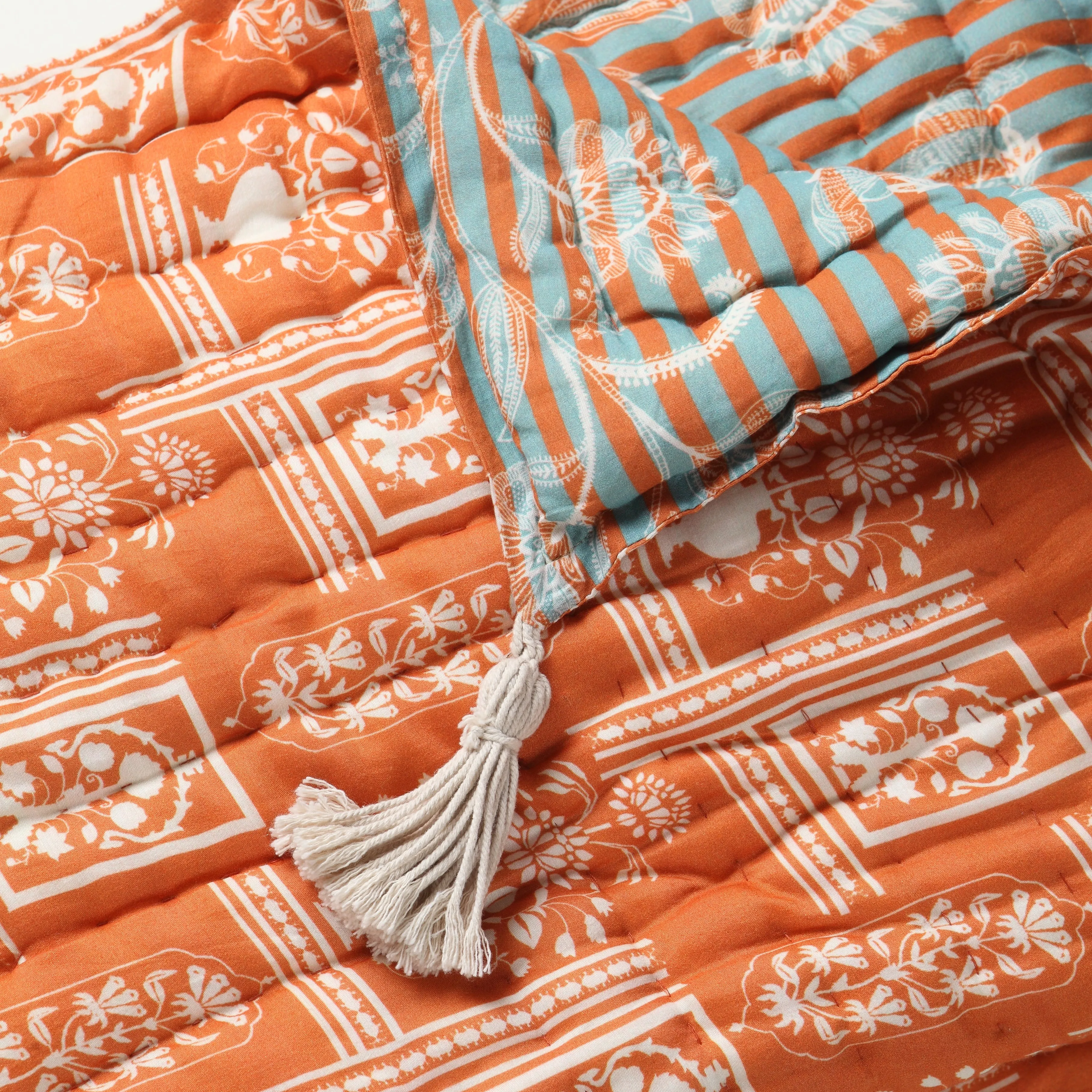 JHAROKA TOPAZ Silk Cotton Reversible Quilt