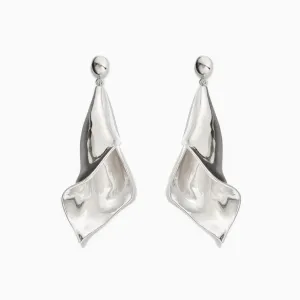 Medium Calla Earrings