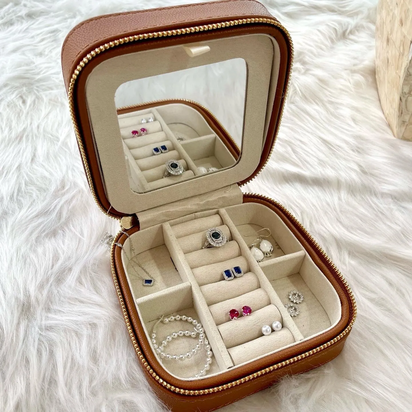 Mirrored Jewelry Travel Case