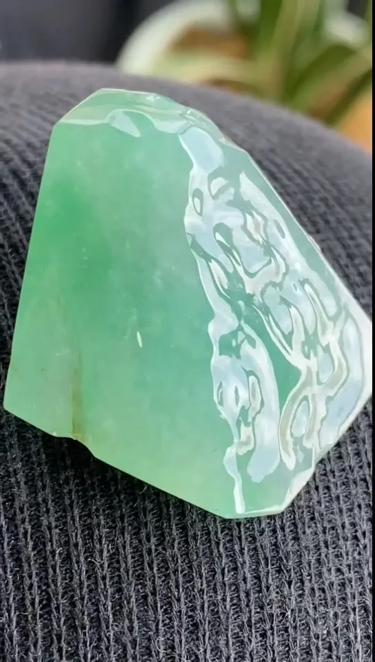 Natural Jade Rough Jadeite Raw (18g,32X29X13mm)-A5676