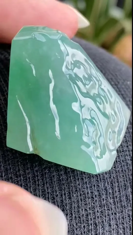 Natural Jade Rough Jadeite Raw (18g,32X29X13mm)-A5676