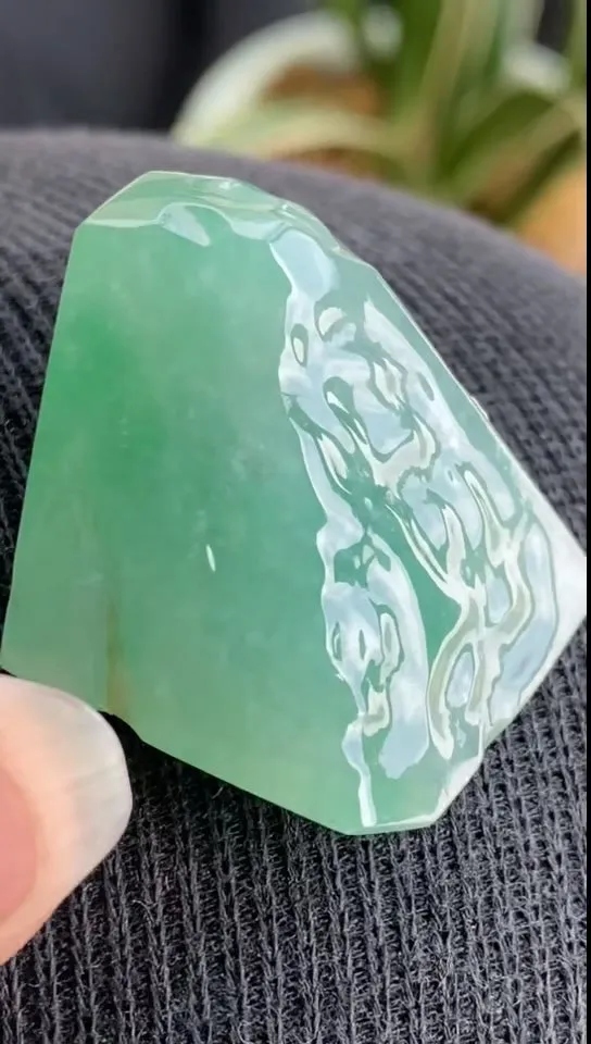 Natural Jade Rough Jadeite Raw (18g,32X29X13mm)-A5676