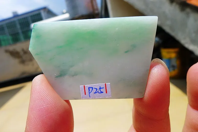 Natural Jade Rough Jadeite Raw (23g,5.1X3.2X0.45cm)