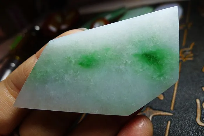 Natural Jade Rough Jadeite Raw (23g,6X3.3X0.45cm)