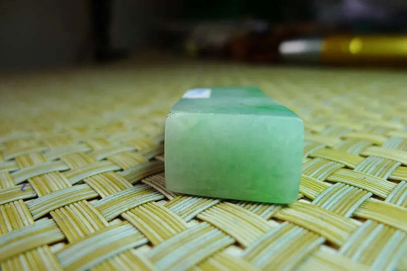 Natural Jade Rough Jadeite Raw (25g,4.3X1.8X1.1cm)