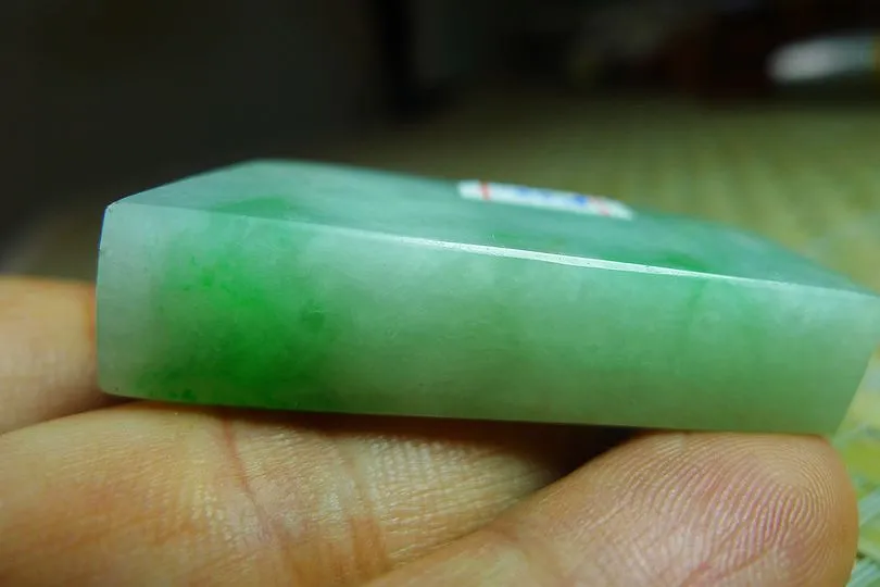 Natural Jade Rough Jadeite Raw (25g,4.3X1.8X1.1cm)