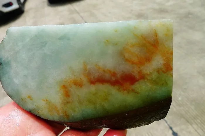 Natural Jade Rough Jadeite Raw (302g,10.6X7X1.6cm)