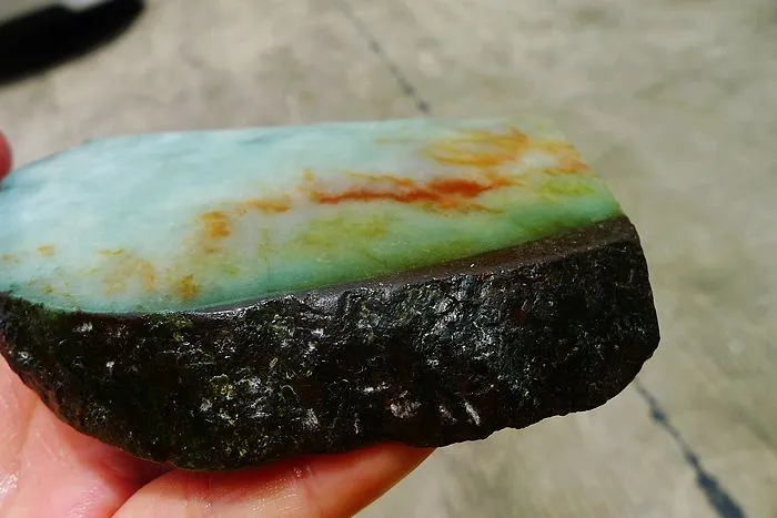 Natural Jade Rough Jadeite Raw (302g,10.6X7X1.6cm)