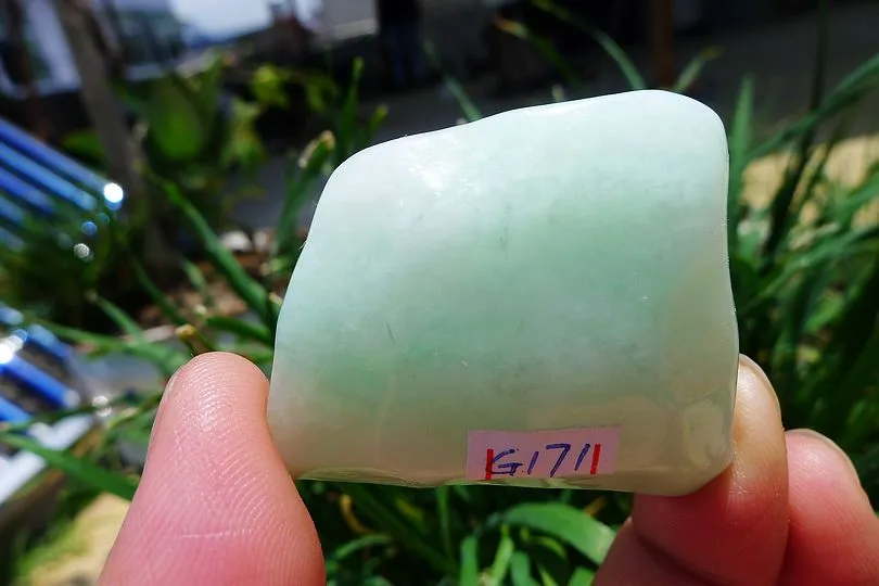 Natural Jade Rough Jadeite Raw (46g,4.1X3.5X2cm)