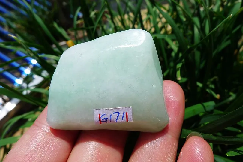 Natural Jade Rough Jadeite Raw (46g,4.1X3.5X2cm)