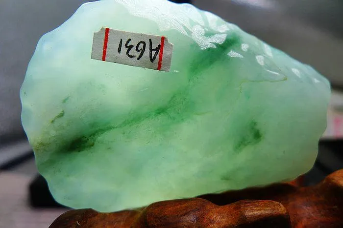 Natural Jade Rough Jadeite Raw (51g,5.4X3.9X1.4cm)