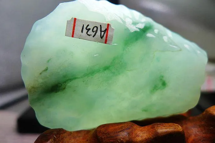 Natural Jade Rough Jadeite Raw (51g,5.4X3.9X1.4cm)