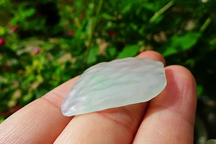 Natural Jade Rough Jadeite Raw (6.6g,3.2X2.3X0.45cm)