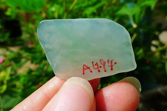 Natural Jade Rough Jadeite Raw (6.6g,3.2X2.3X0.45cm)