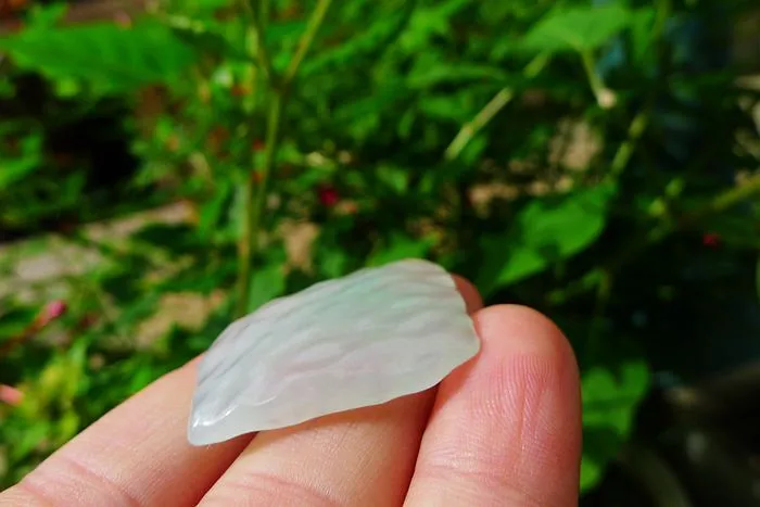 Natural Jade Rough Jadeite Raw (6.6g,3.2X2.3X0.45cm)