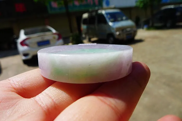 Natural Jade Rough Jadeite Raw (67g,4.8X1.1cm)