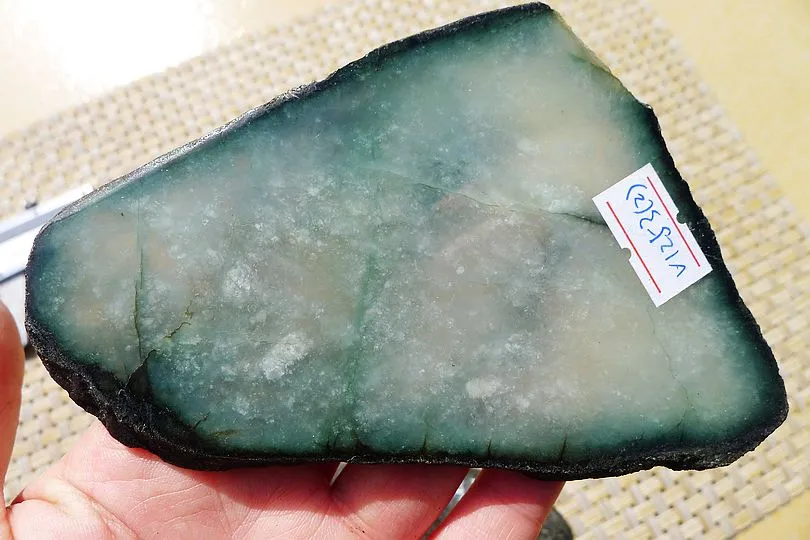 Natural Jade Rough Jadeite Raw 915g