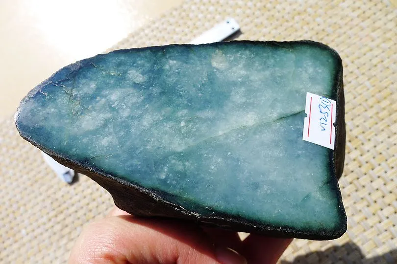 Natural Jade Rough Jadeite Raw 915g