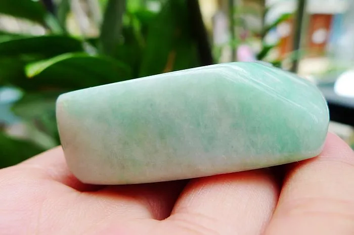 Natural Jade Rough Jadeite Raw (92g,4.7X4.3x1.7cm)