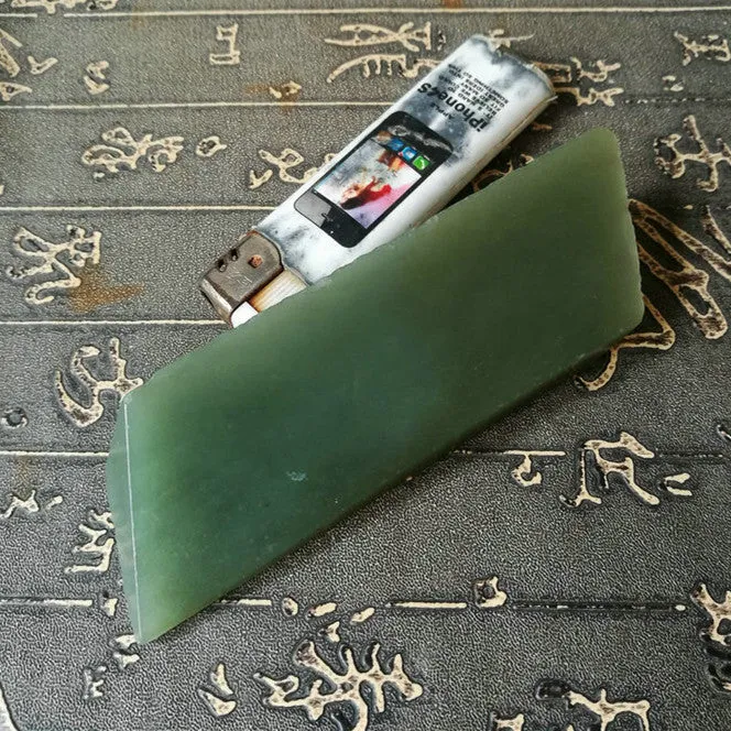 Natural Kunlun Jade Rough Nephrite Raw (130g, 9X3X1cm)