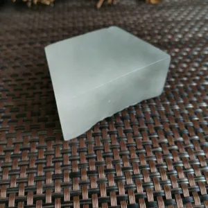 Natural Kunlun Jade Rough Nephrite Raw (175g,6.3X3.6X3cm)