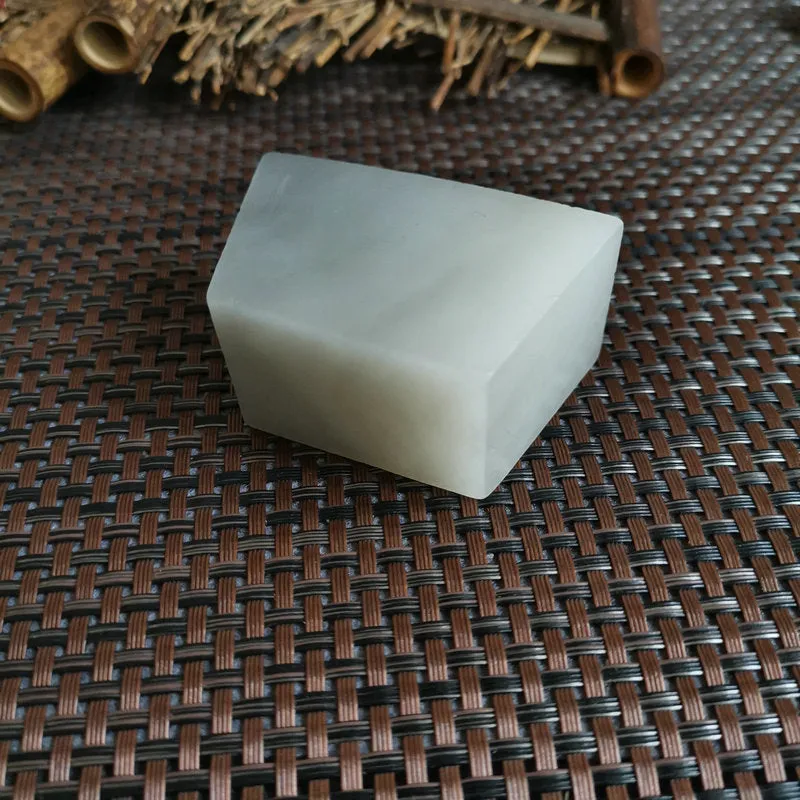 Natural Kunlun Jade Rough Nephrite Raw (175g,6.3X3.6X3cm)