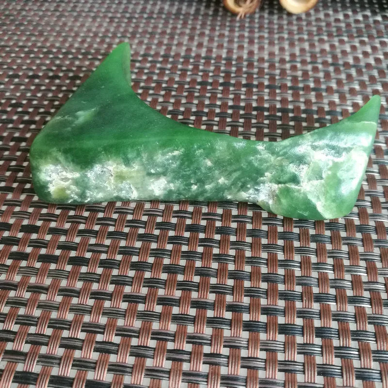 Natural Kunlun Jade Rough Nephrite Raw (86g, 8X5.4X2cm)