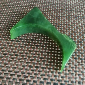 Natural Kunlun Jade Rough Nephrite Raw (86g, 8X5.4X2cm)