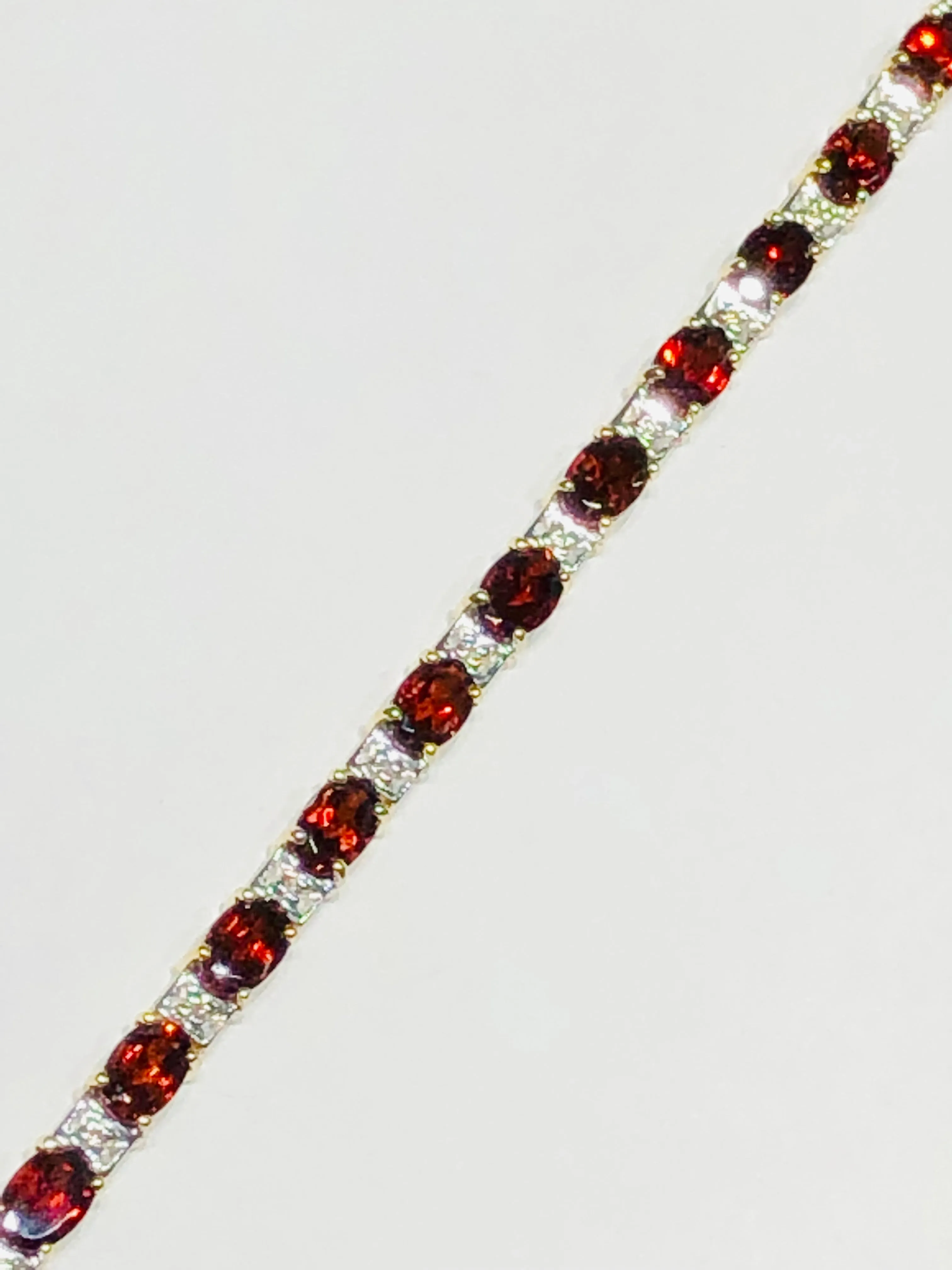 Oval Red Garnet Bracelet (10K)