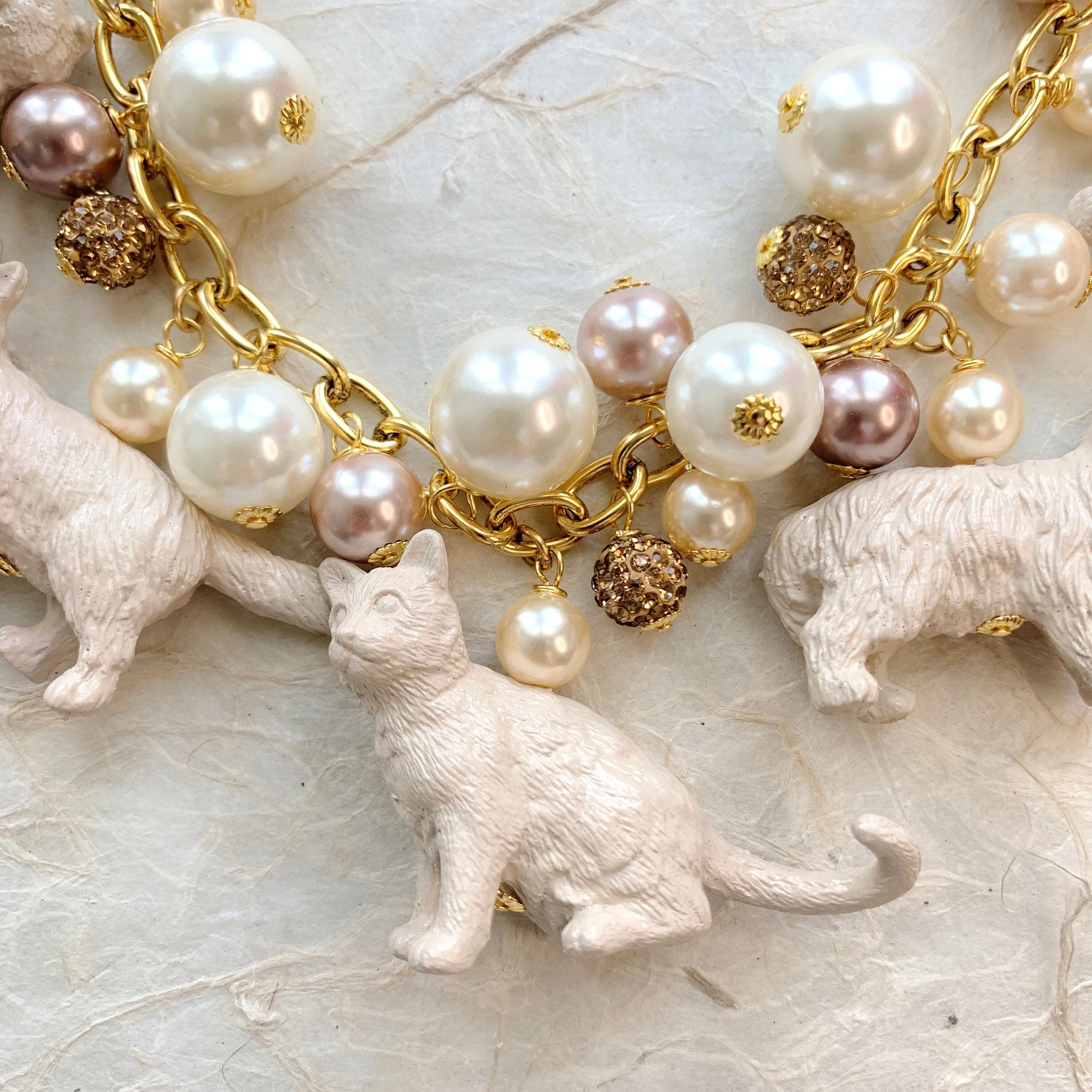 Pearl Must Love Cats Necklace