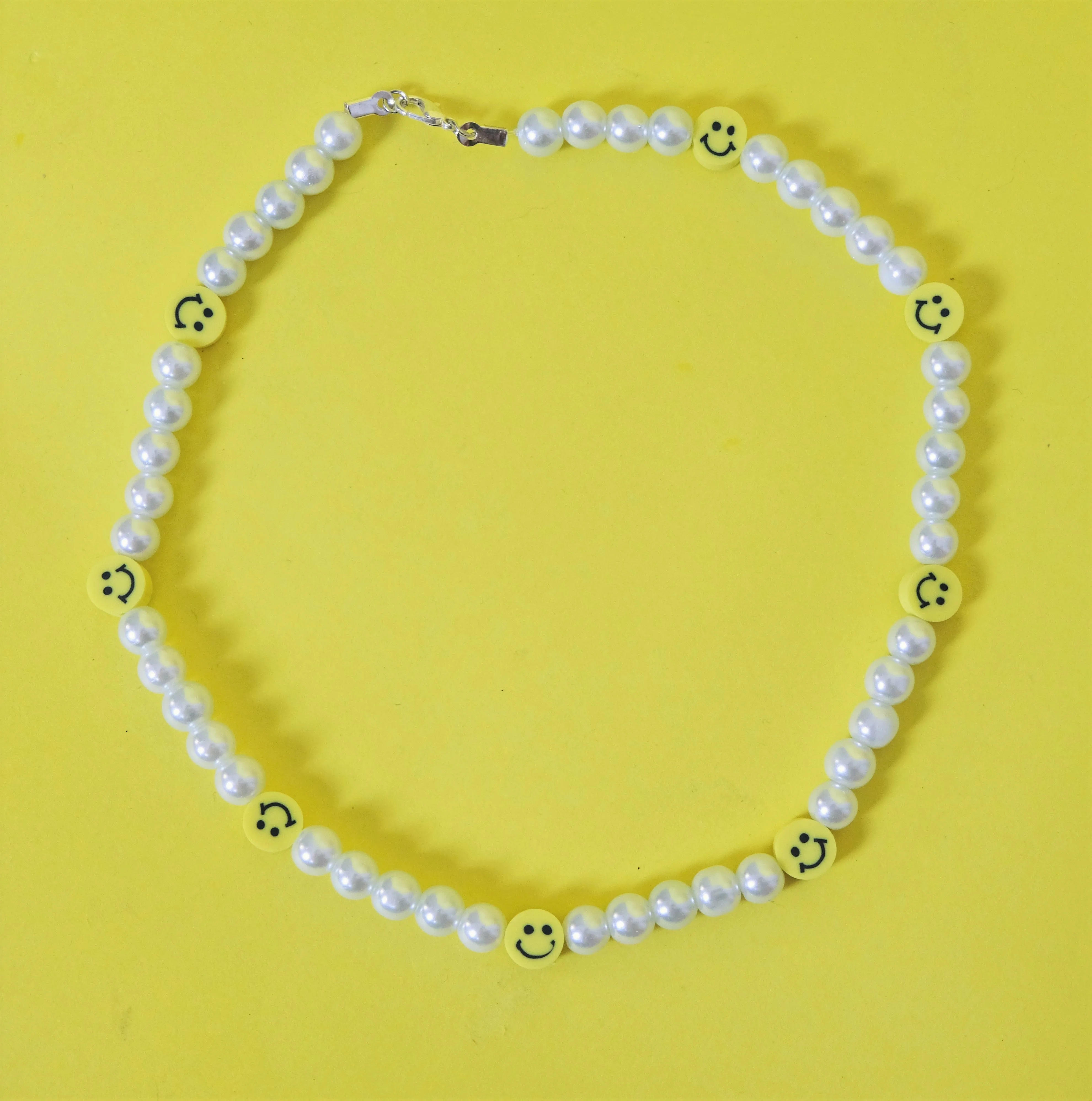 Smiley Pearl necklace