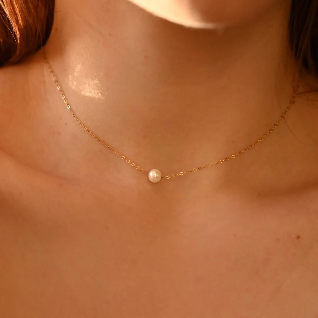 SOLITAIRE PEARL NECKLACE