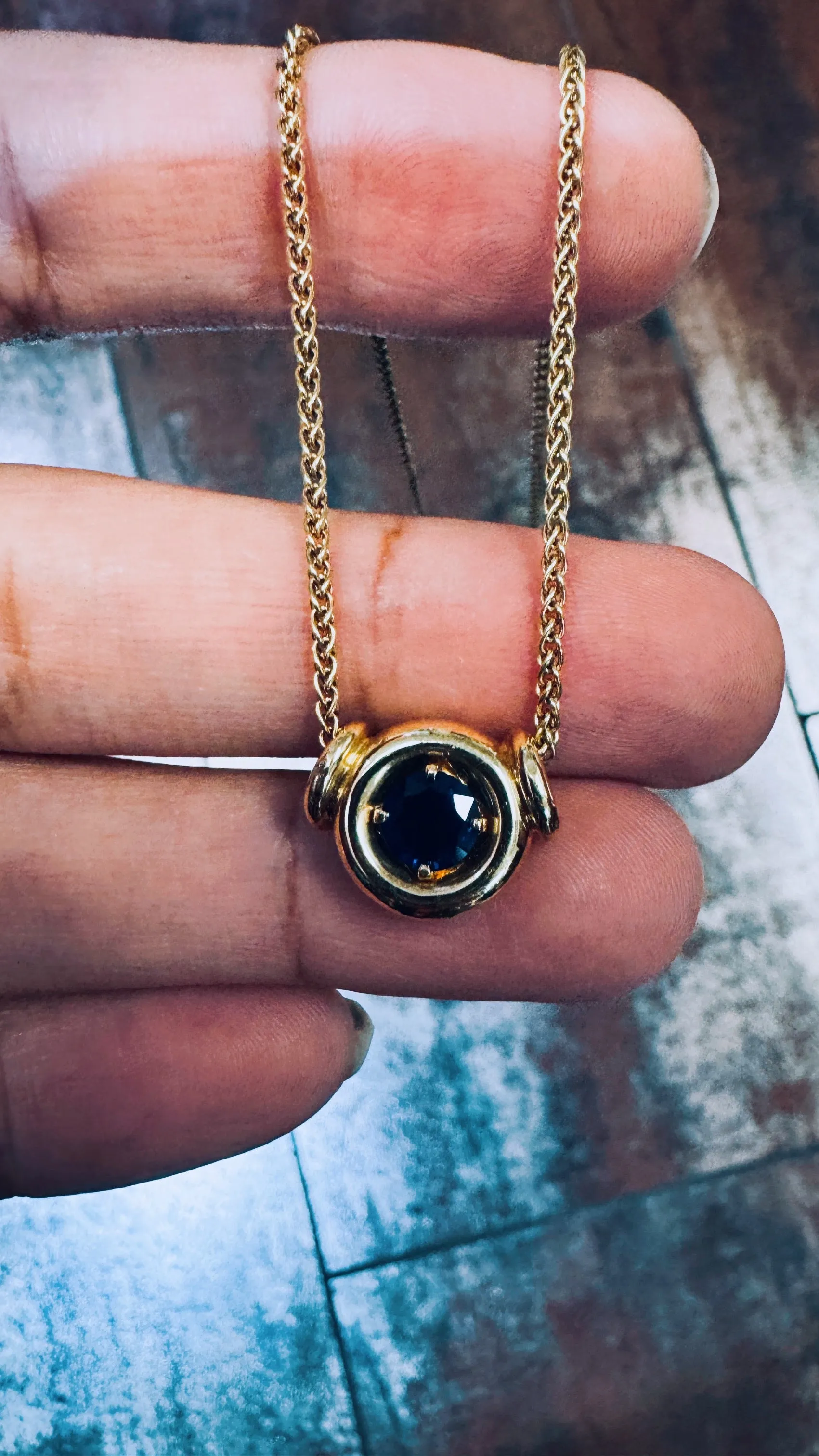 $teal a Deal Sapphire Necklace